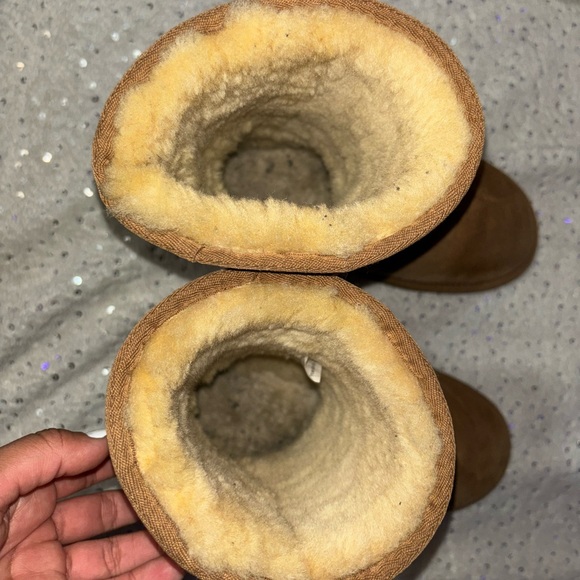 UGG Classic Short II - Picture 7 of 16